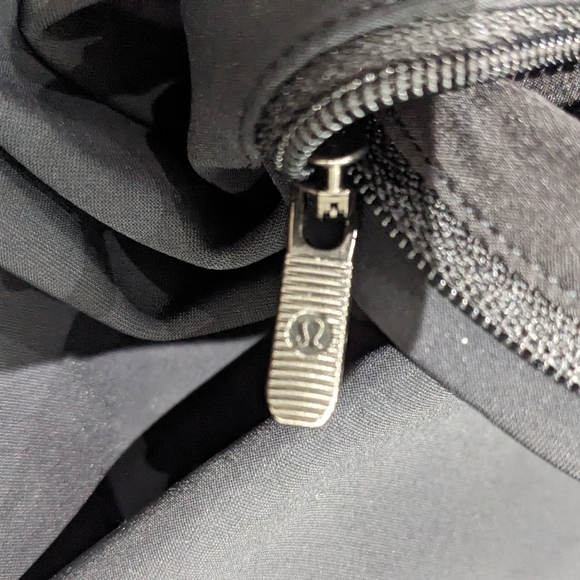 Lululemon On the Move Pant - Black - Picture 7 of 16